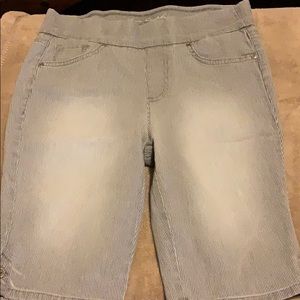 Corduroy shorts